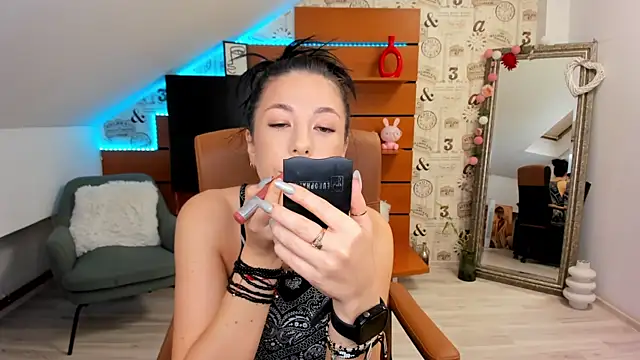 EmillyTaylor online show from 09.15.25