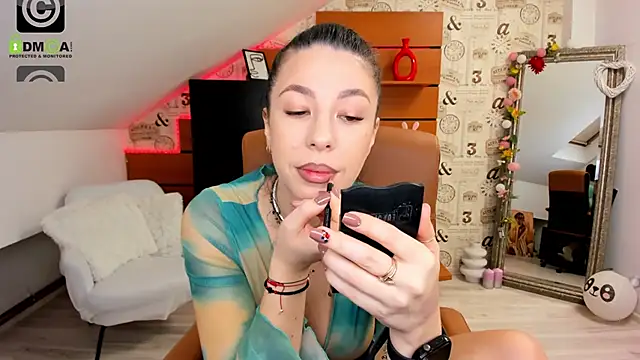 EmillyTaylor online show from 11.10.25