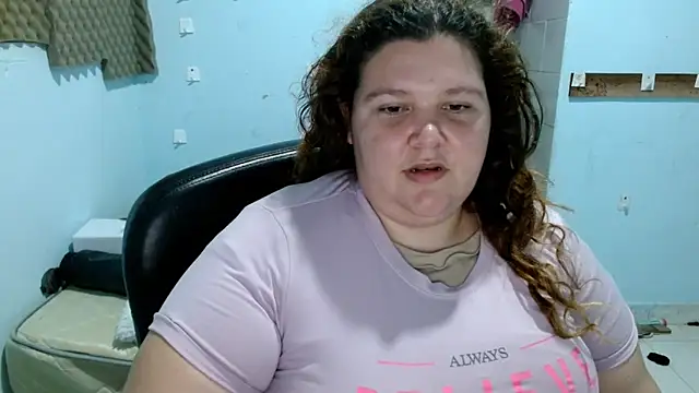 squirt322bbw online show from 10.23.25