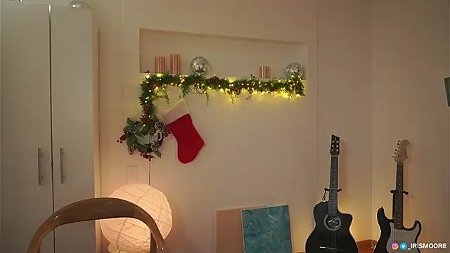 Snapshot of raphttalia_ chatting on 12.23.24 raphttalia  online show from 12.23.24