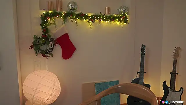 Snapshot of raphttalia_ chatting on 12.31.24 raphttalia  online show from 12.31.24