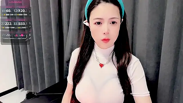 candy-yiyi online show from 04.24.26