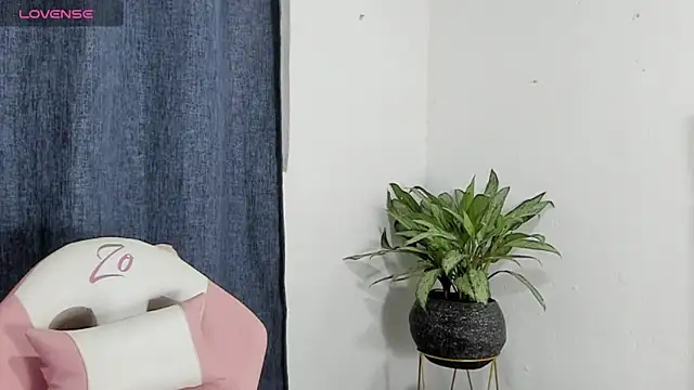 zoe69x online show from 03.06.25