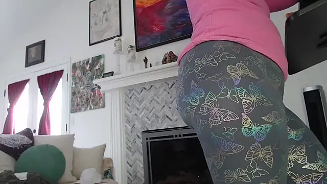 AuroraWillows online show from 03.19.25