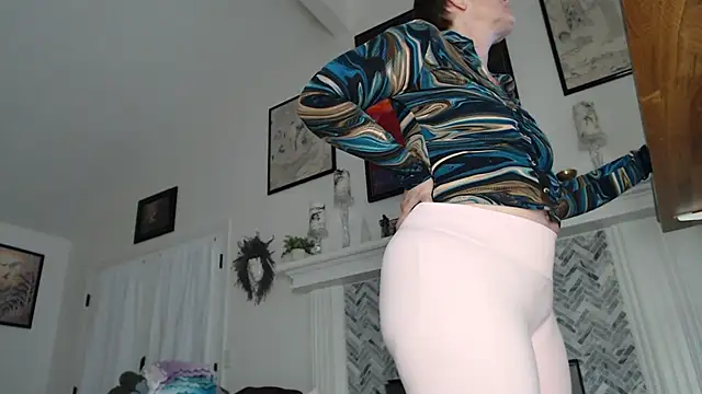 AuroraWillows online show from 11.30.25