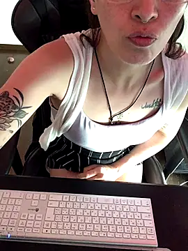 YumieCp online show from 10.09.25