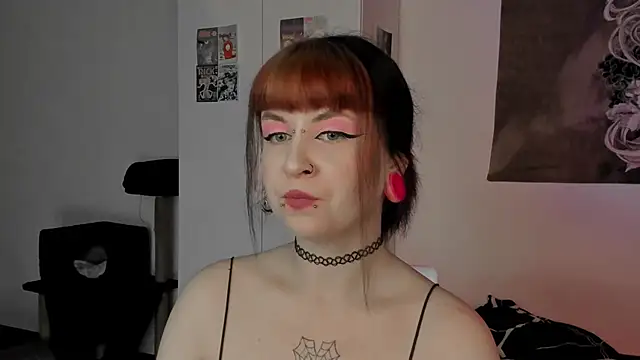 t0riayun0 online show from 12.04.24