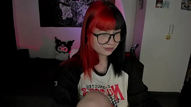 t0riayun0 online show from 03.20.25