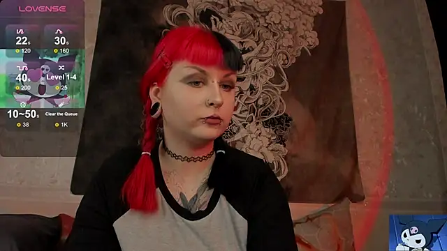 t0riayun0 online show from 11.22.25