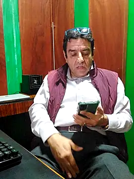 FernandoReuterG online show from 12.04.25