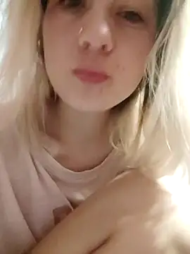 Snapshot of Kristi_Ricky chatting on 02.01.25 Kristi Ricky online show from 02.01.25