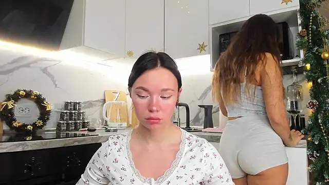 Snapshot of Lex_Love chatting on 01.08.25 Lex Love online show from 01.08.25