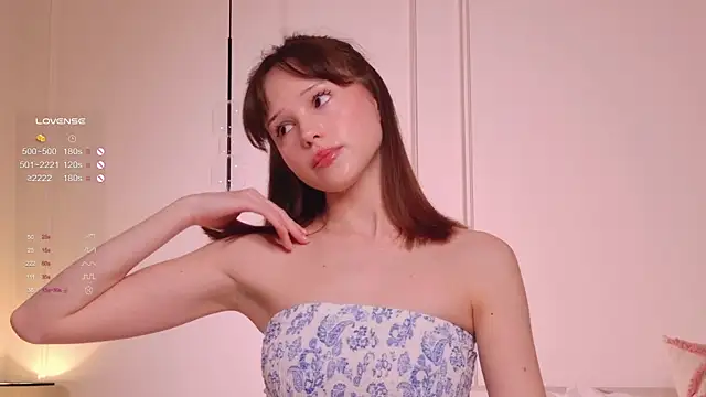 Snapshot of Rinas_secret chatting on 06.29.26 Rinas secret online show from 06.29.26