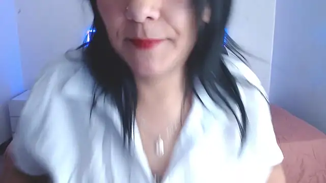 Snapshot of selena_yourmilf chatting on 04.20.26 selena yourmilf online show from 04.20.26
