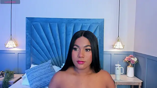 Sara Boom online show from 01.11.25