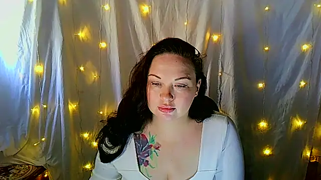 Snapshot of Victoria_Marks chatting on 10.01.25 Victoria Marks online show from 10.01.25