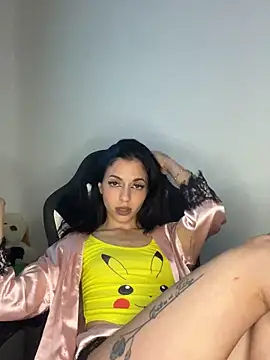 Snapshot of Flor69eva chatting on 10.14.25 Flor69eva online show from 10.14.25