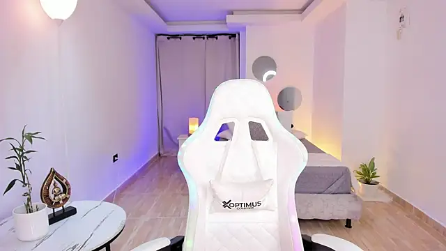 Snapshot of carleee_winter chatting on 01.15.26 carleee winter online show from 01.15.26