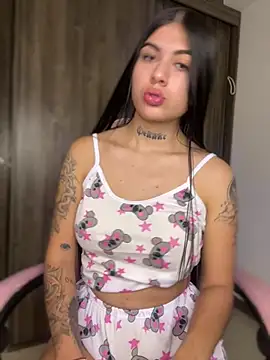 Sarasanders 4 online show from 01.29.25