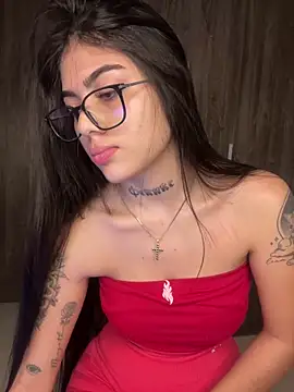 Sarasanders 4 online show from 02.27.25