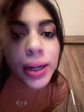 Sarasanders 4 online show from 09.10.25