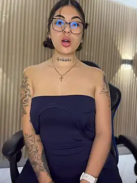 Sarasanders 4 online show from 02.18.26