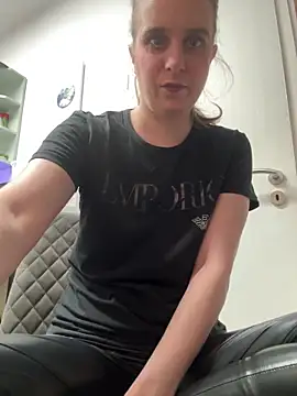 LadyChantale online show from 03.31.26