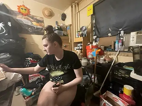 Snowbunnycake 131 online show from 03.21.26