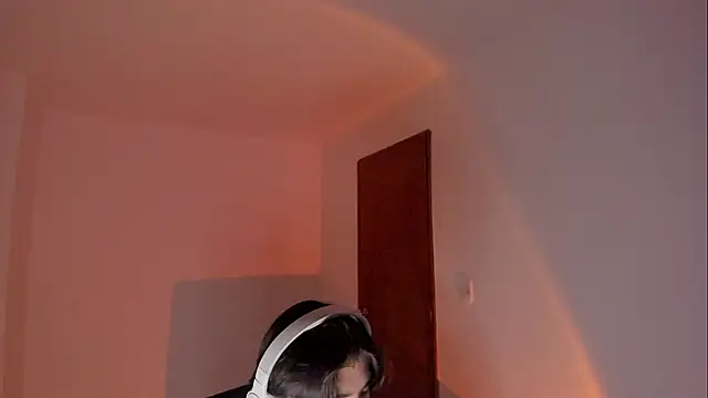 Giordano Russo online show from 11.28.25