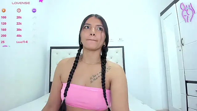 CuteLatinaxx online show from 09.21.25