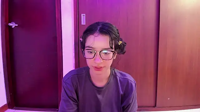  Lunnaa  online show from 02.24.25