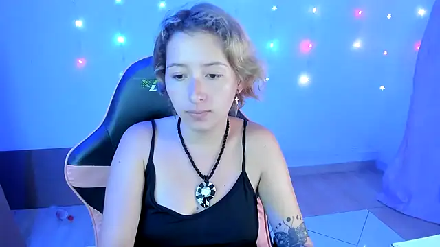 Ginger Sweetty online show from 12.15.24