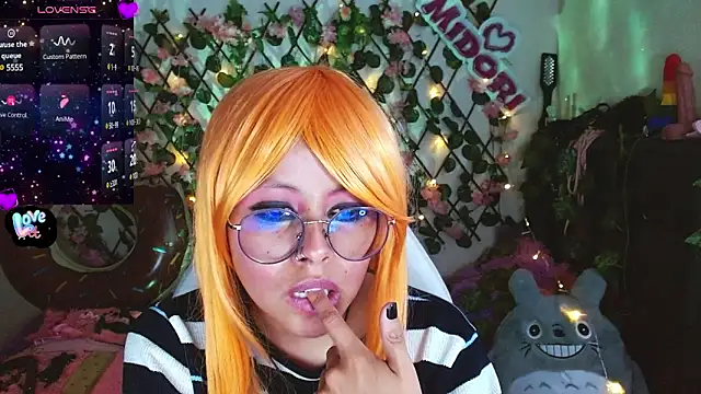 Snapshot of MidoriQuiinn chatting on 01.27.25 MidoriQuiinn online show from 01.27.25