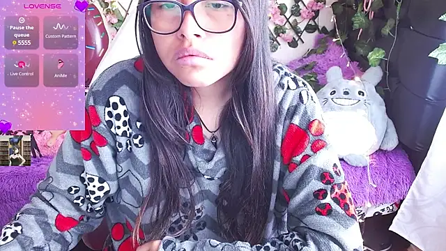 Snapshot of MidoriQuiinn chatting on 01.30.25 MidoriQuiinn online show from 01.30.25