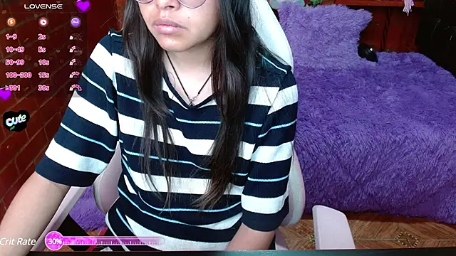 Snapshot of MidoriQuiinn chatting on 03.20.25 MidoriQuiinn online show from 03.20.25