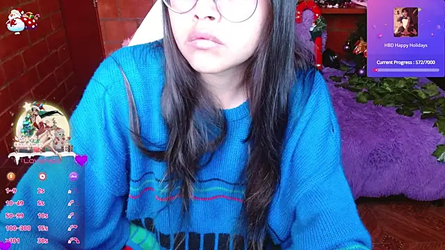 Snapshot of MidoriQuiinn chatting on 12.15.25 MidoriQuiinn online show from 12.15.25