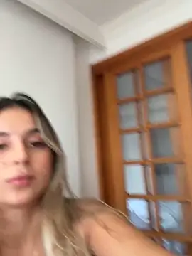 oriana zoeee online show from 04.16.26