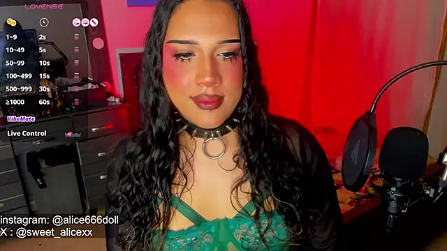 Snapshot of SWEET_ALICEXX chatting on 01.09.26 SWEET ALICEXX online show from 01.09.26