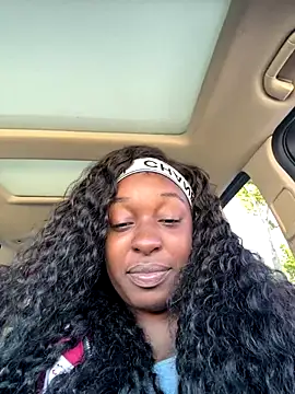 Snapshot of tokyopetitexx chatting on 10.29.25 tokyopetitexx online show from 10.29.25