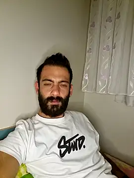 Snapshot of Drkats chatting on 10.12.25 Drkats online show from 10.12.25