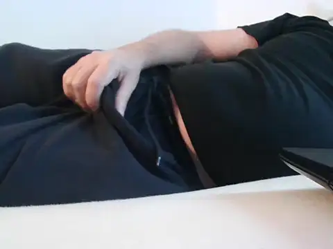 ScalicHat69 online show from 11.17.25