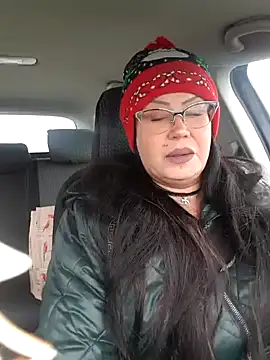 x  KHALEESI  x online show from 12.30.24