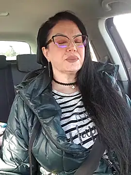 x  KHALEESI  x online show from 02.14.26