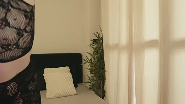 Luna Riva online show from 09.23.25