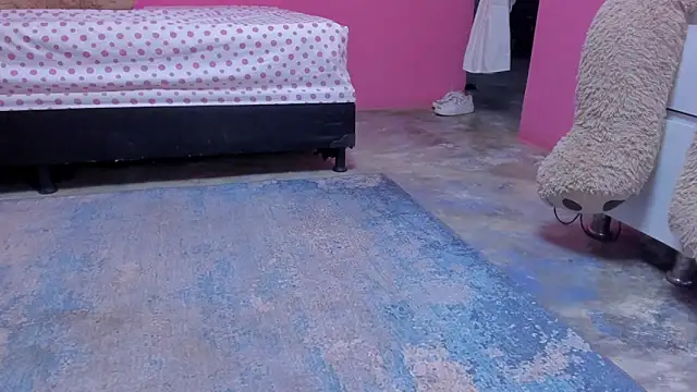 Emma lean online show from 02.05.25