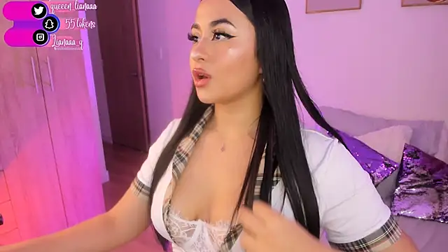 Snapshot of Queen_liana chatting on 01.11.25 Queen liana online show from 01.11.25