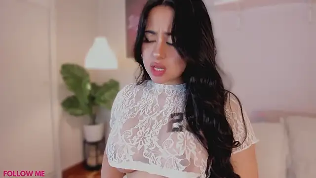 Queen liana online show from 03.17.26