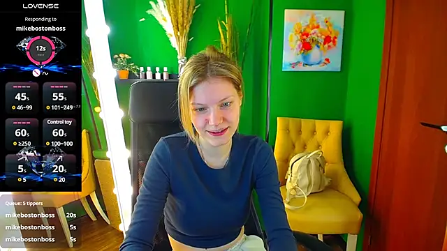 Snapshot of MaryHiggins chatting on 03.01.25 MaryHiggins online show from 03.01.25
