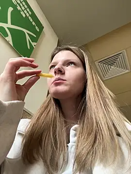 MaryHiggins online show from 03.23.26