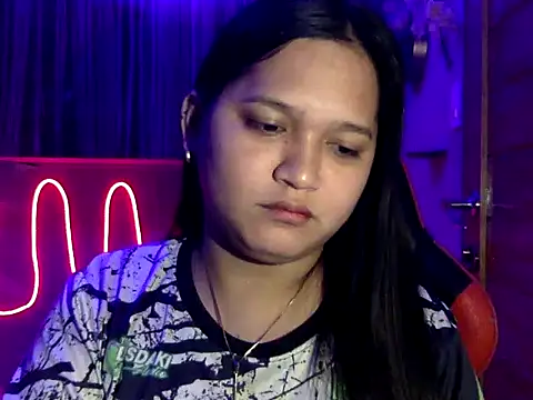 EmpressYna online show from 10.23.25